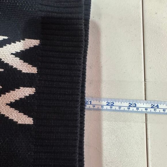 Anthropologie Black & White Addison Story V-neck Swester Size S Knit Basic - Picture 9 of 9